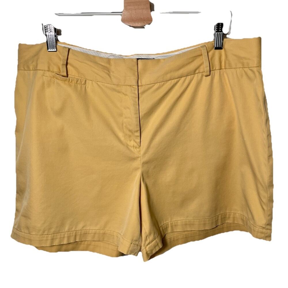 Talbots Women's Size 16 Yellow Chino Shorts Cotton Stretch Mid Rise Flat Front